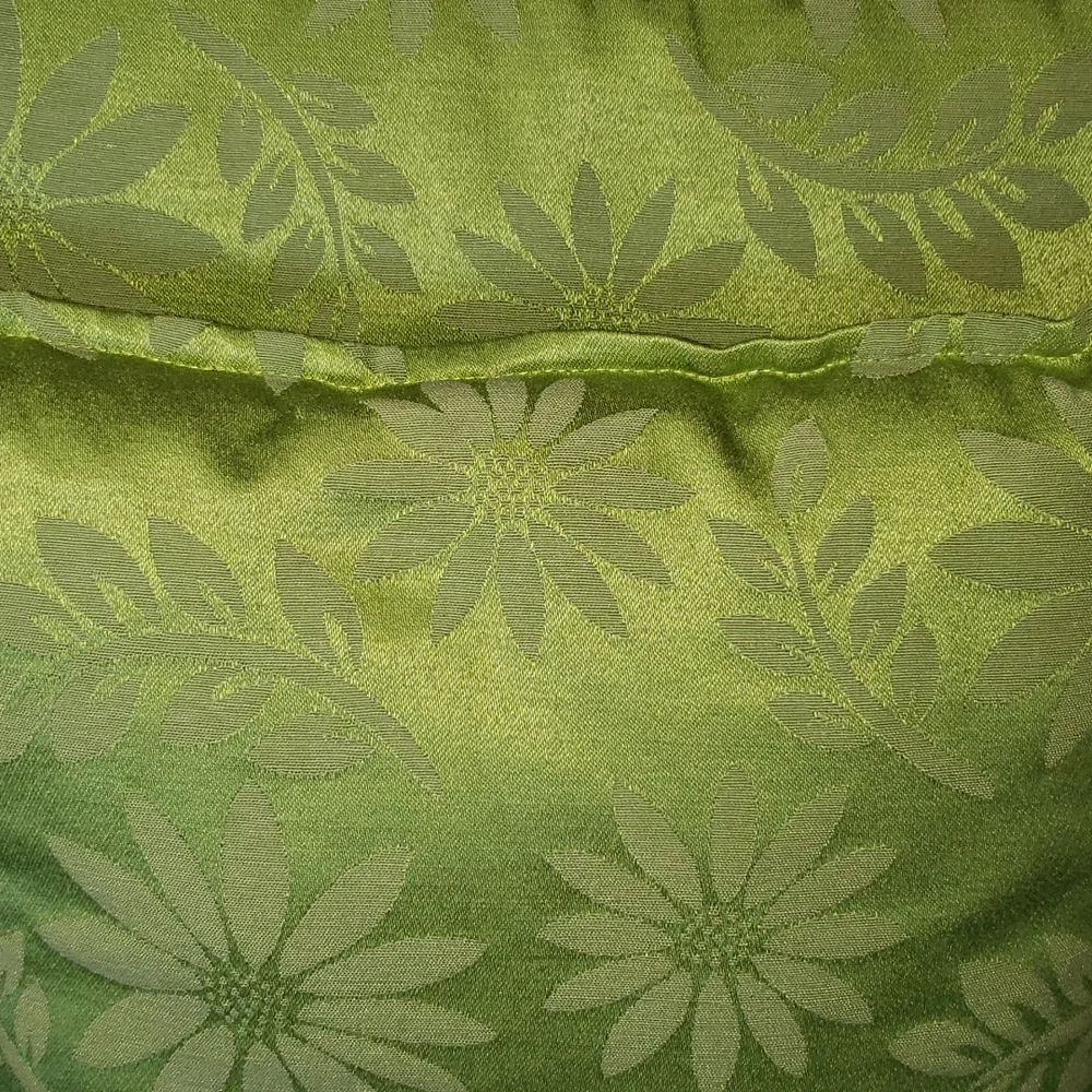 Pillows - Picture 4 of 5
